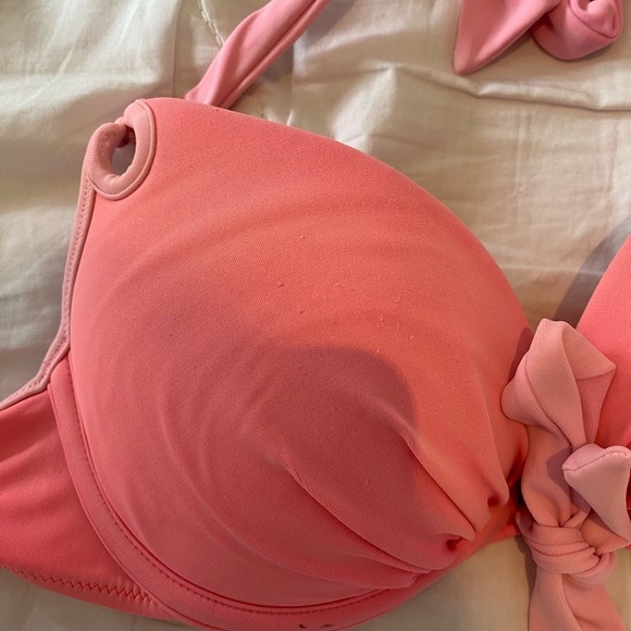 Victoria's Secret Push-Up Bathing Suit Top - Picture 4 of 5